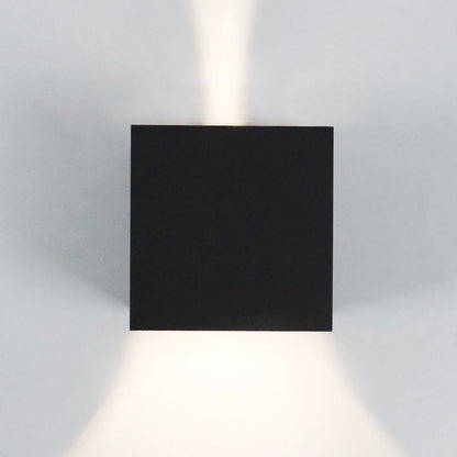 Zwarte up-down wandlamp Dion, 6W, warm wit, lichtstraal instelbaar, IP65