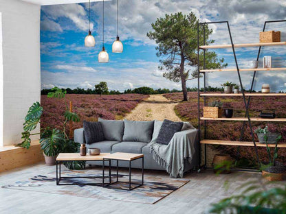 Fotobehang - Boom in heidegebied