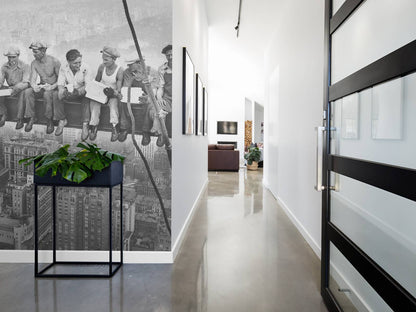 Fotobehang - Lunch at a skyscraper